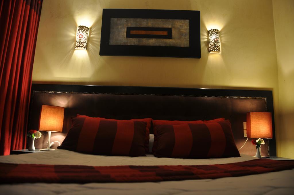 Hotel Mechouar Plaza Есувейра Екстериор снимка