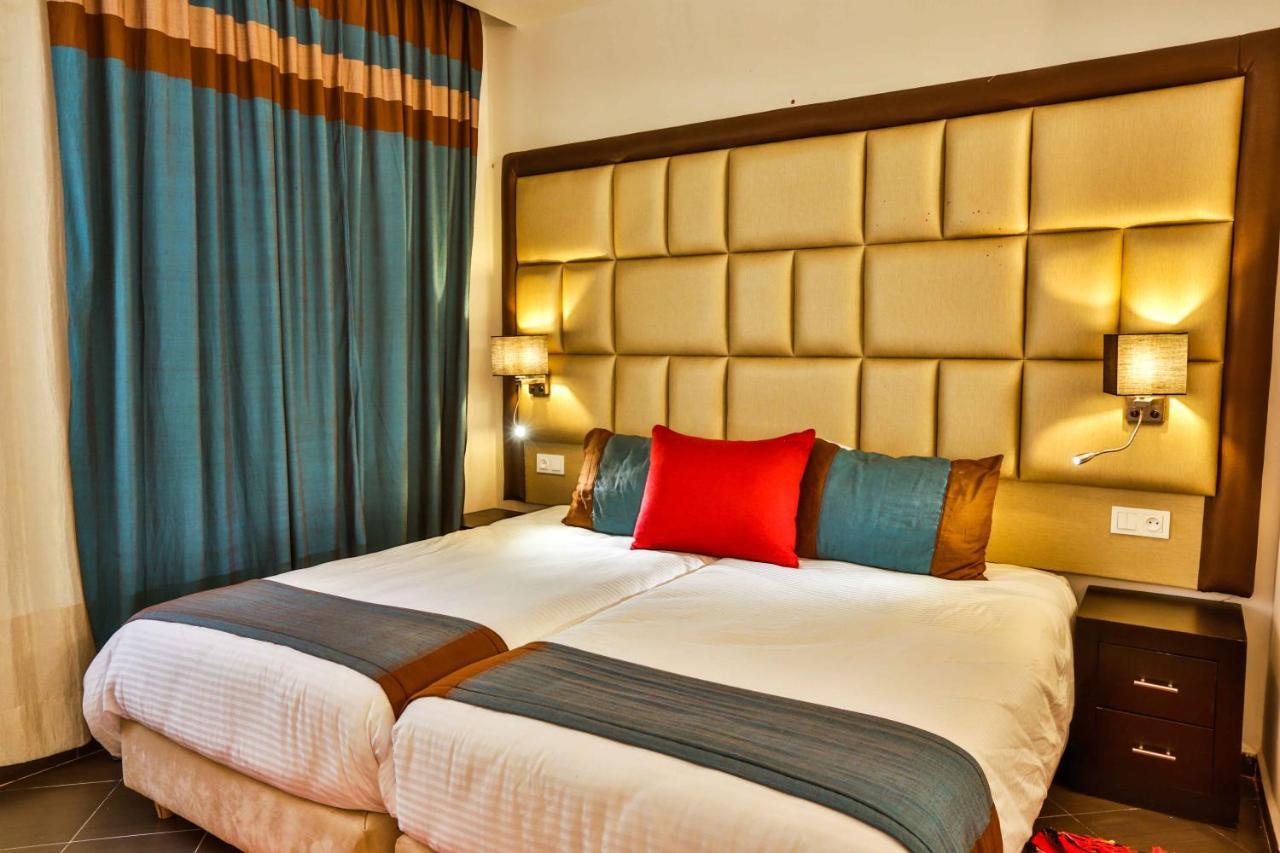 Hotel Mechouar Plaza Есувейра Екстериор снимка
